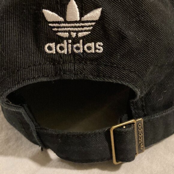 Adidas Originals Black Trefoil Logo Hat – Adjustable Strapback Cap - Picture 2 of 3